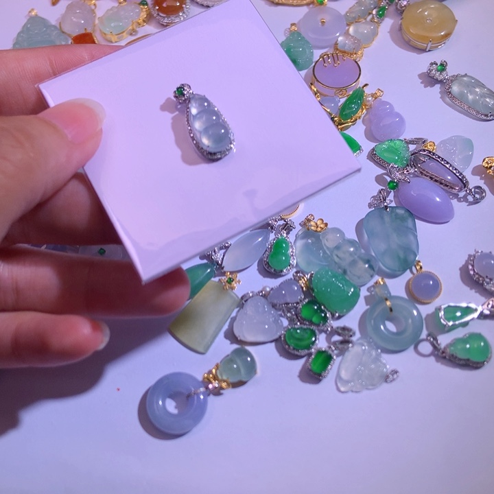 快***^翡翠散珠11111111111222