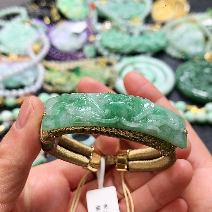 翡翠手链未镶嵌手牌