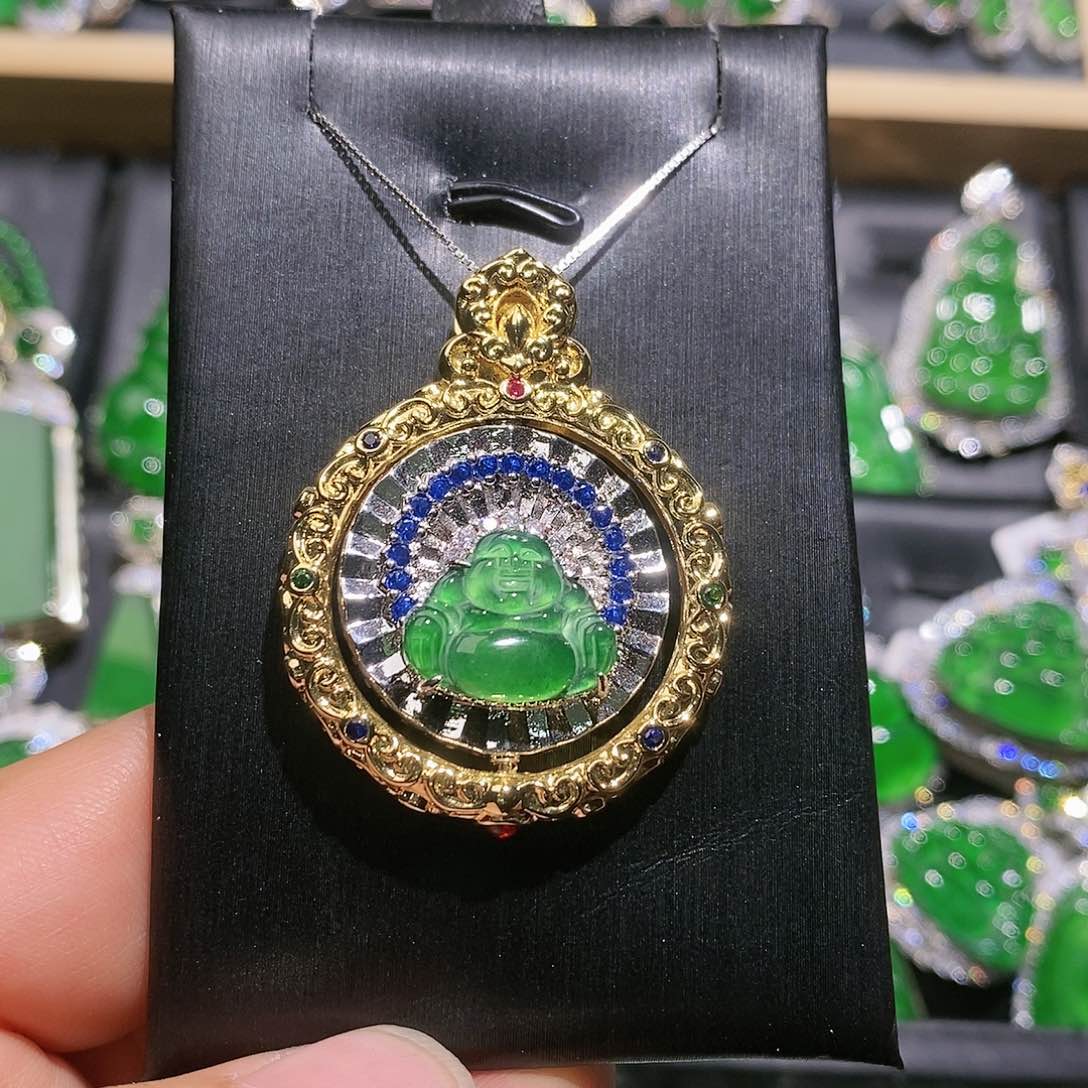 翡翠颈饰未镶嵌吊坠