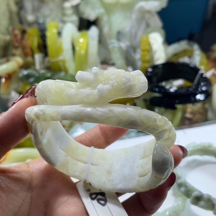 《***佛岫玉未镶嵌手镯手镯