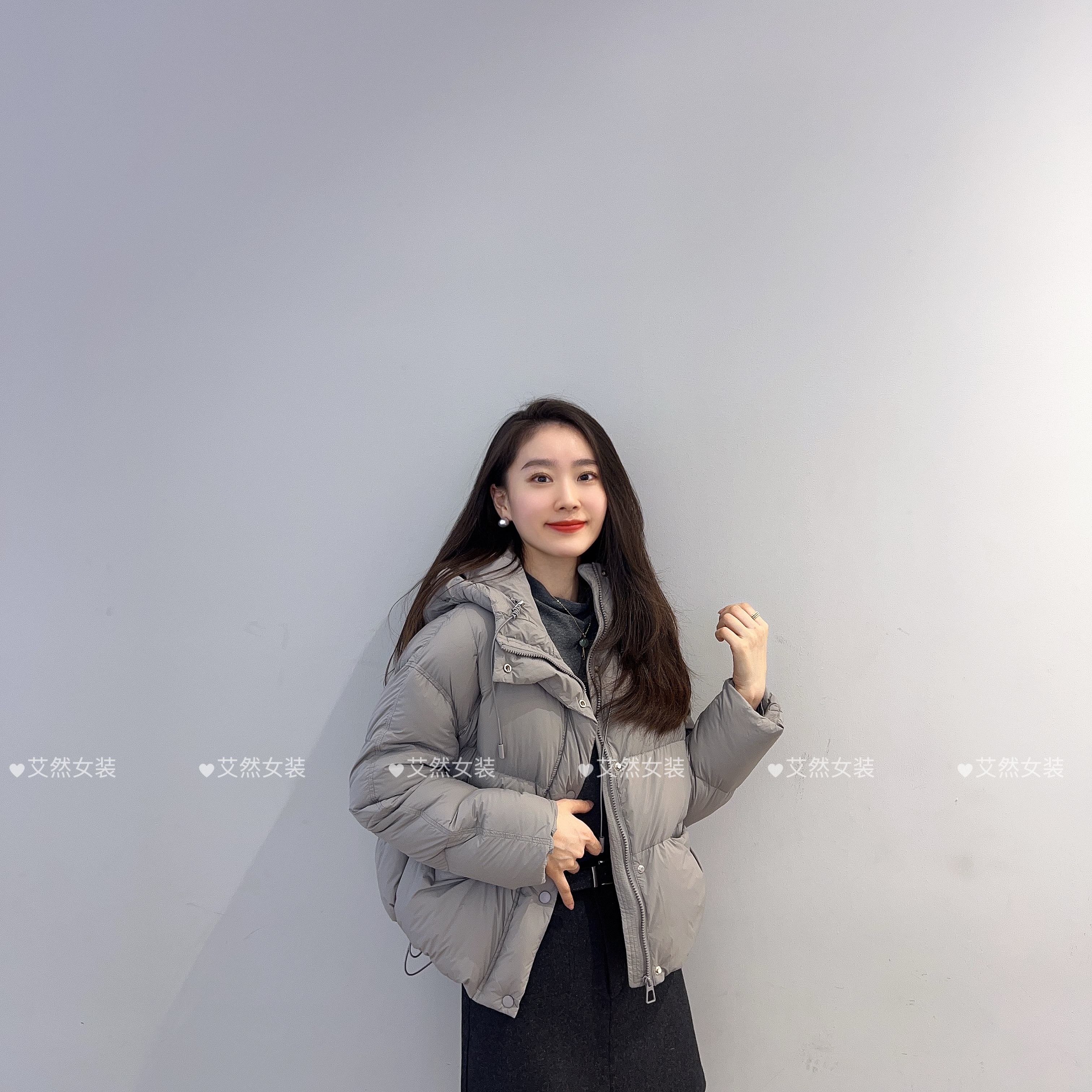 抽绳连帽羽绒服冬装新款女装纯色高级感的羽绒服专柜保暖外套5D55