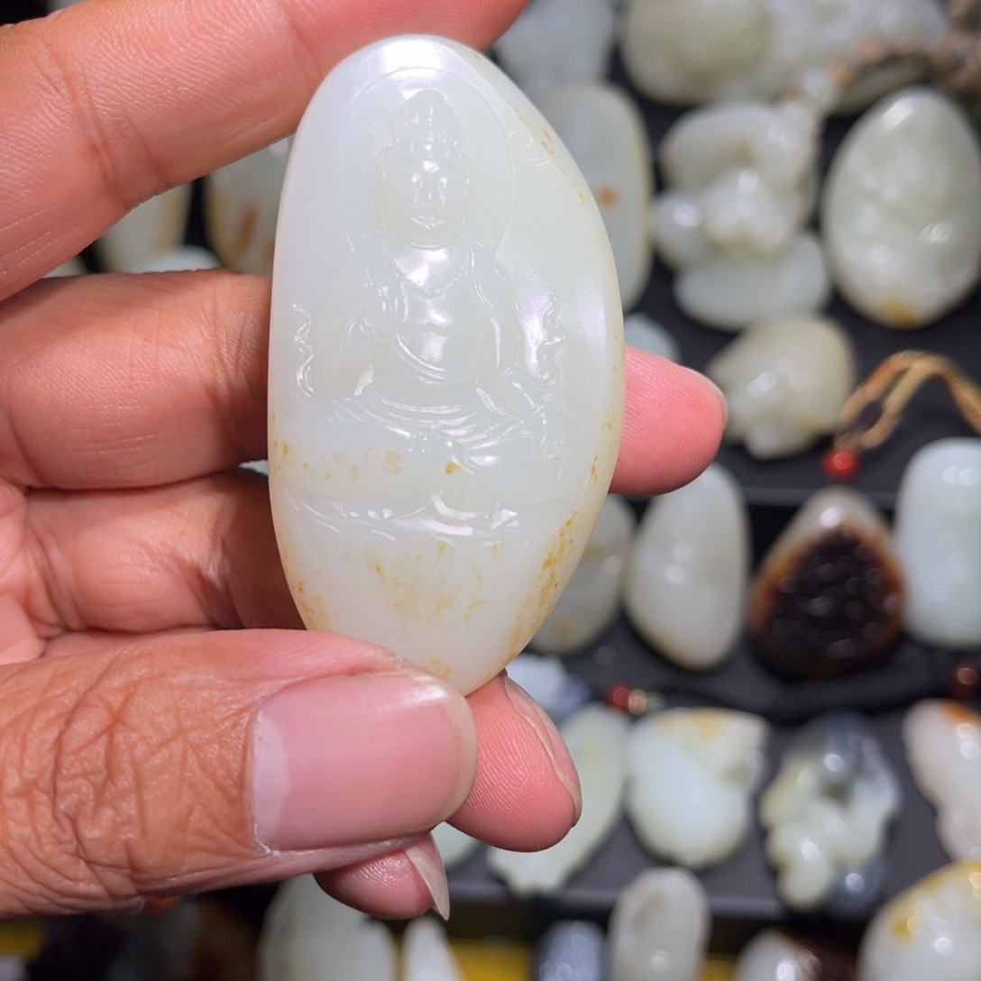 和田玉颈饰未镶嵌?****?