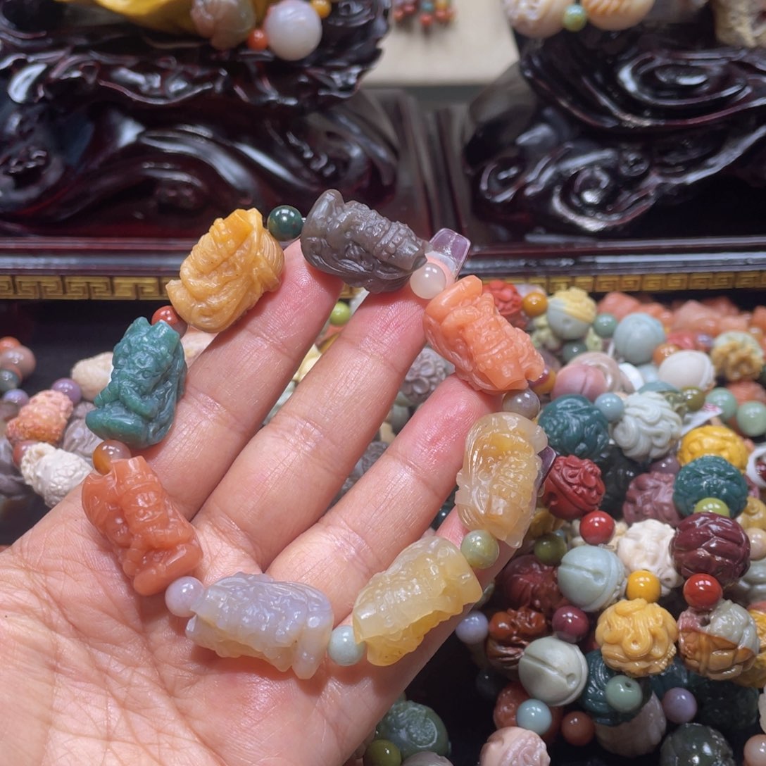 石英质玉手链未镶嵌