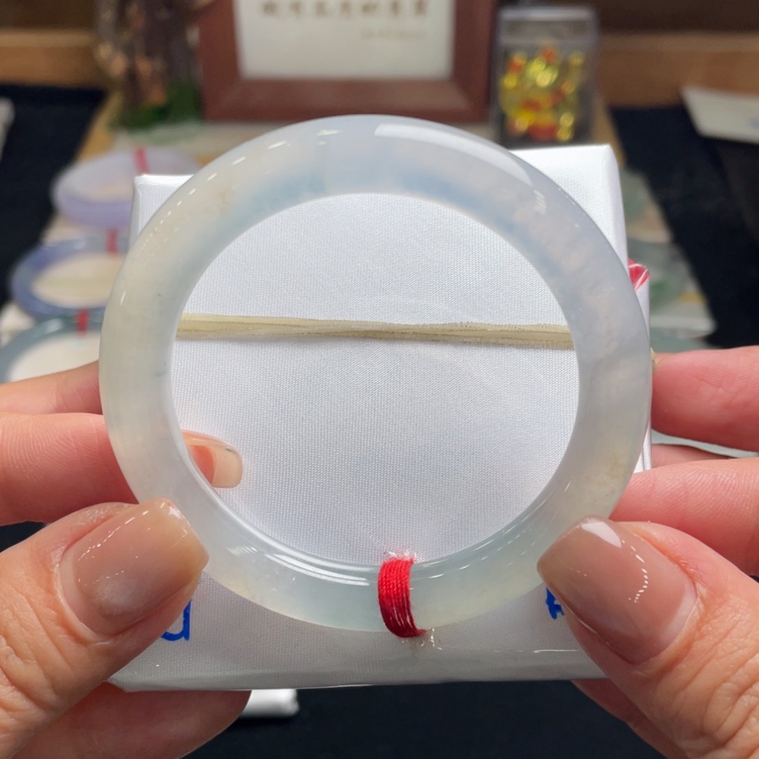 翡翠手镯未镶嵌翡翠52.5圆条