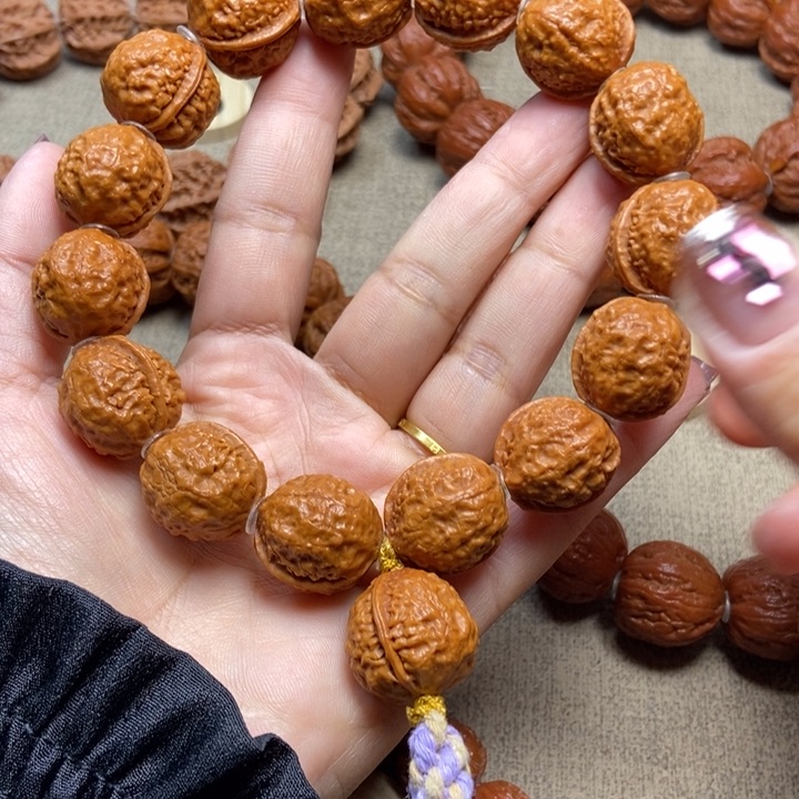 文玩核桃吊坠鱼籽纹手持