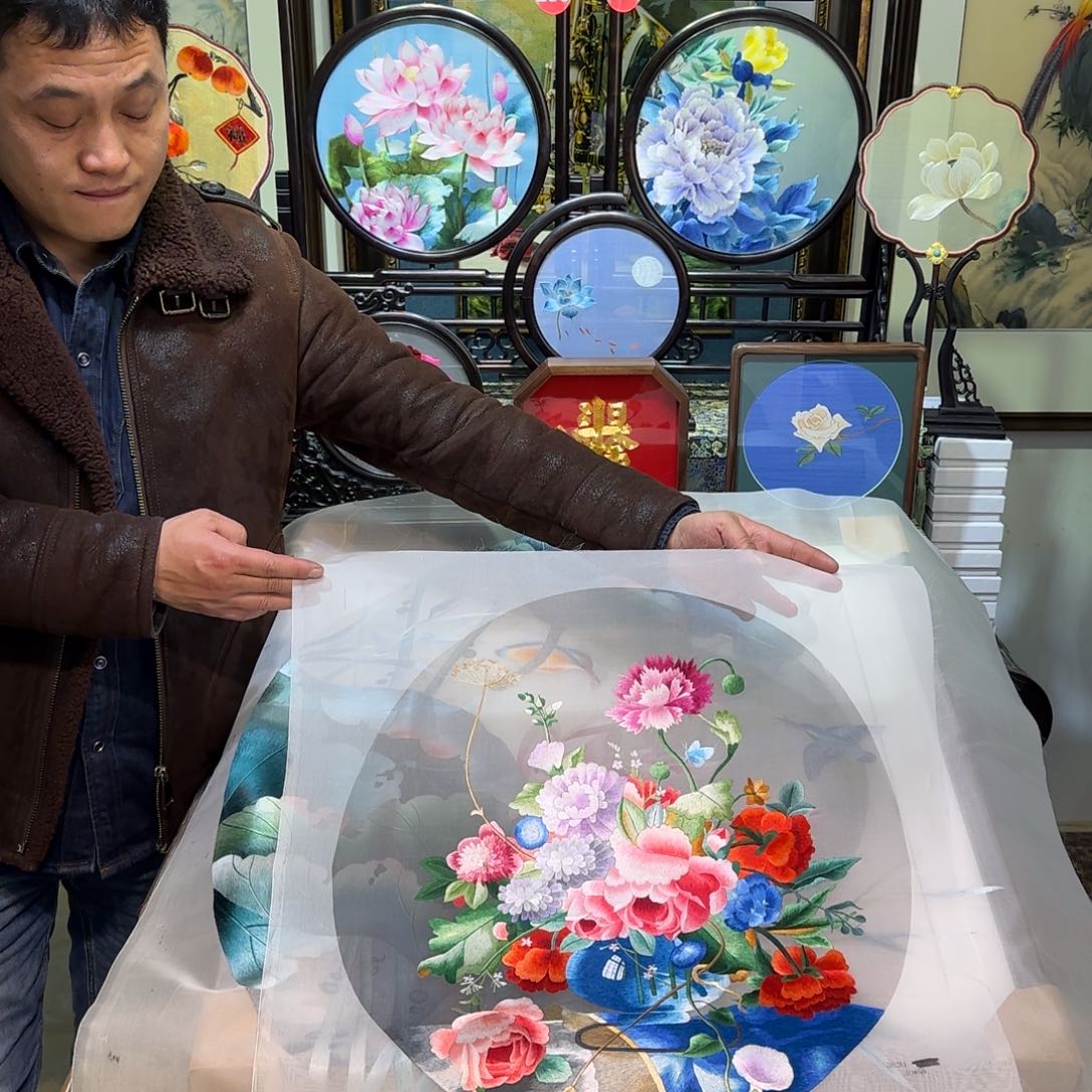 刺绣刺绣工艺精湛
