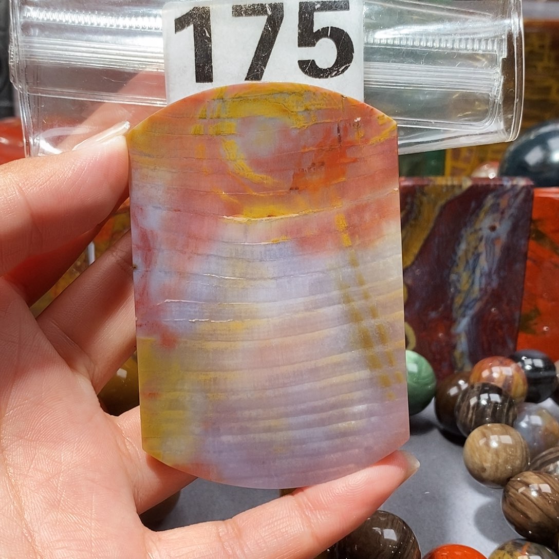 未镶嵌天然北票硅化玉吊坠硅化玉