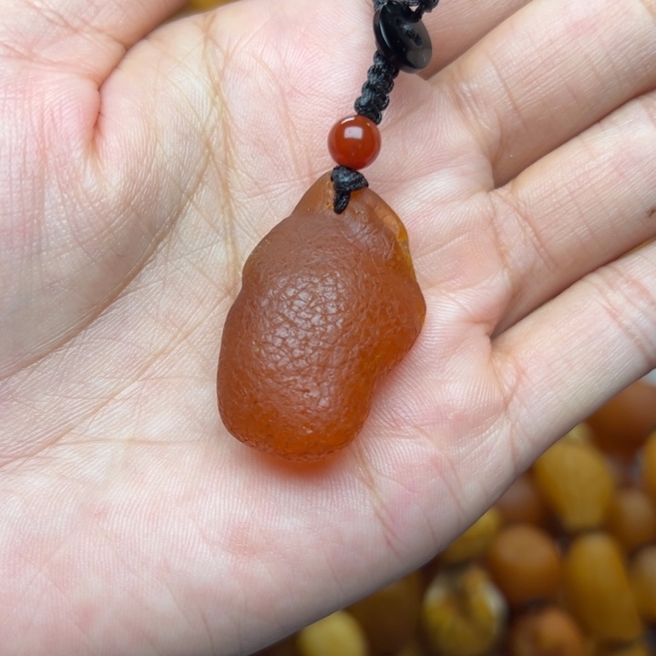 琥珀未镶嵌裸石天然蜜蜡