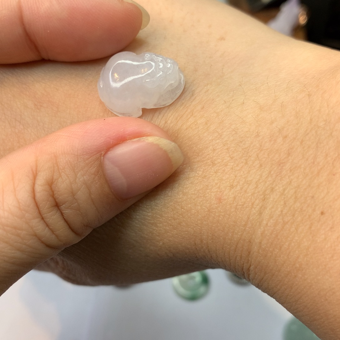 翡翠颈饰未镶嵌貔貅