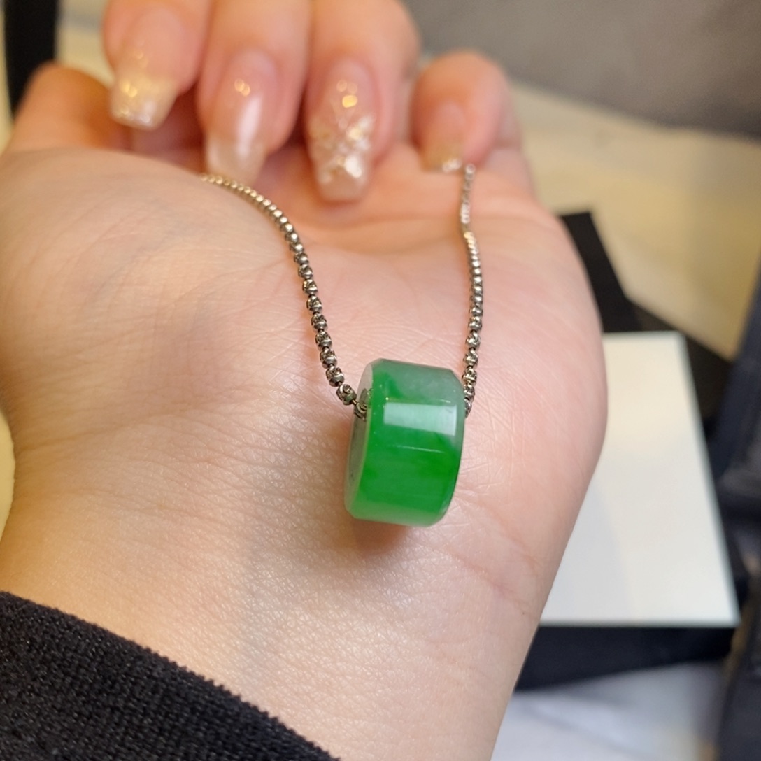 翡翠吊坠(不含链)未镶嵌路路通