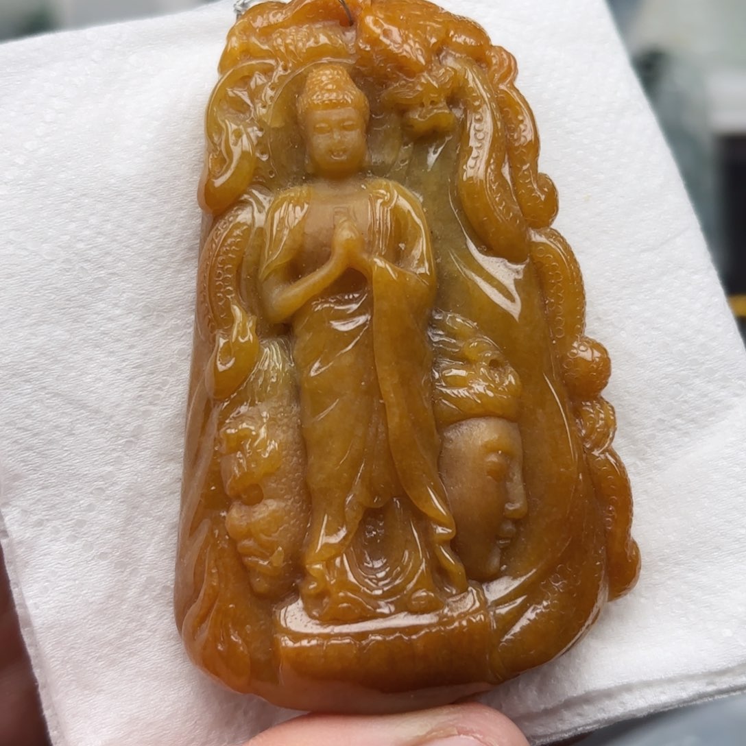 翡翠未镶嵌颈饰佛