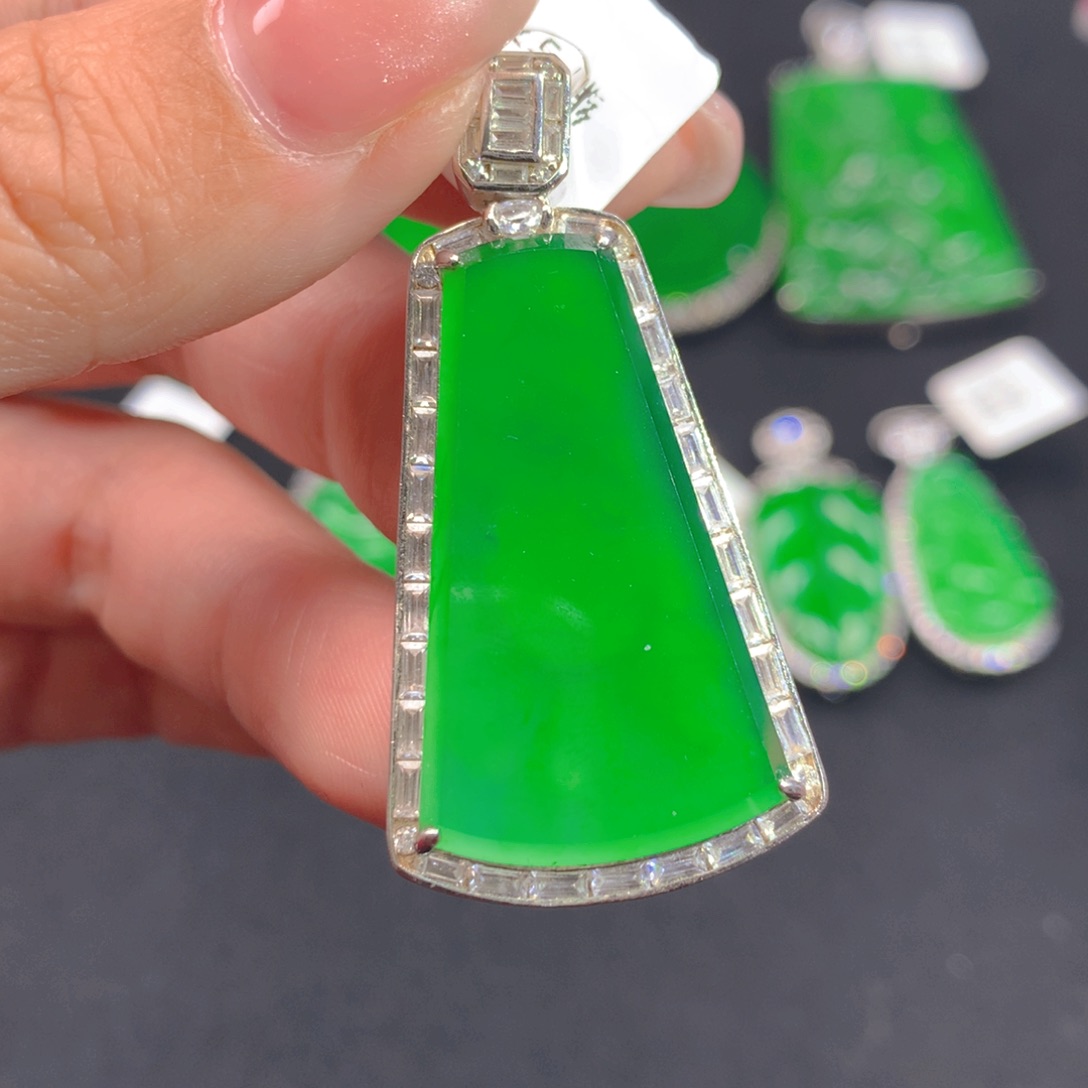 翡翠颈饰银S925镶嵌11111111