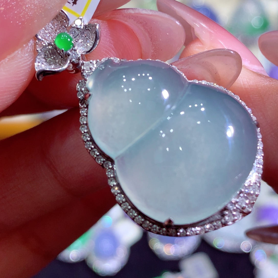 翡翠18K金镶嵌吊坠(不含链)