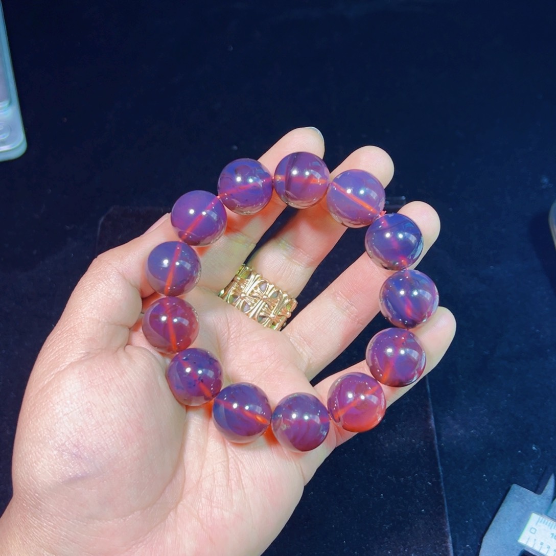 琥珀裸石未镶嵌琥珀