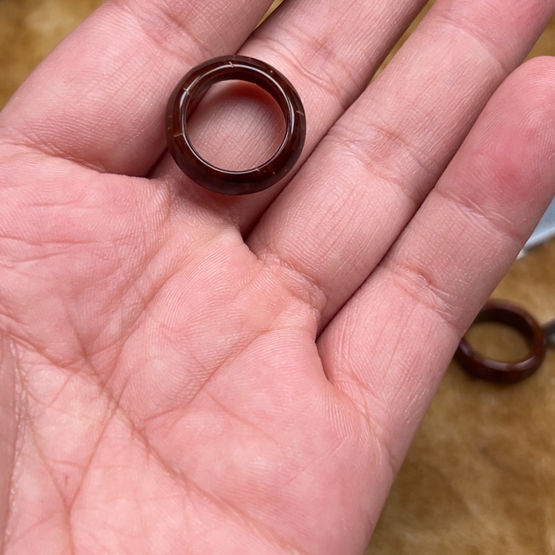 只买单纯的吊坠，没带链子，属的性质。