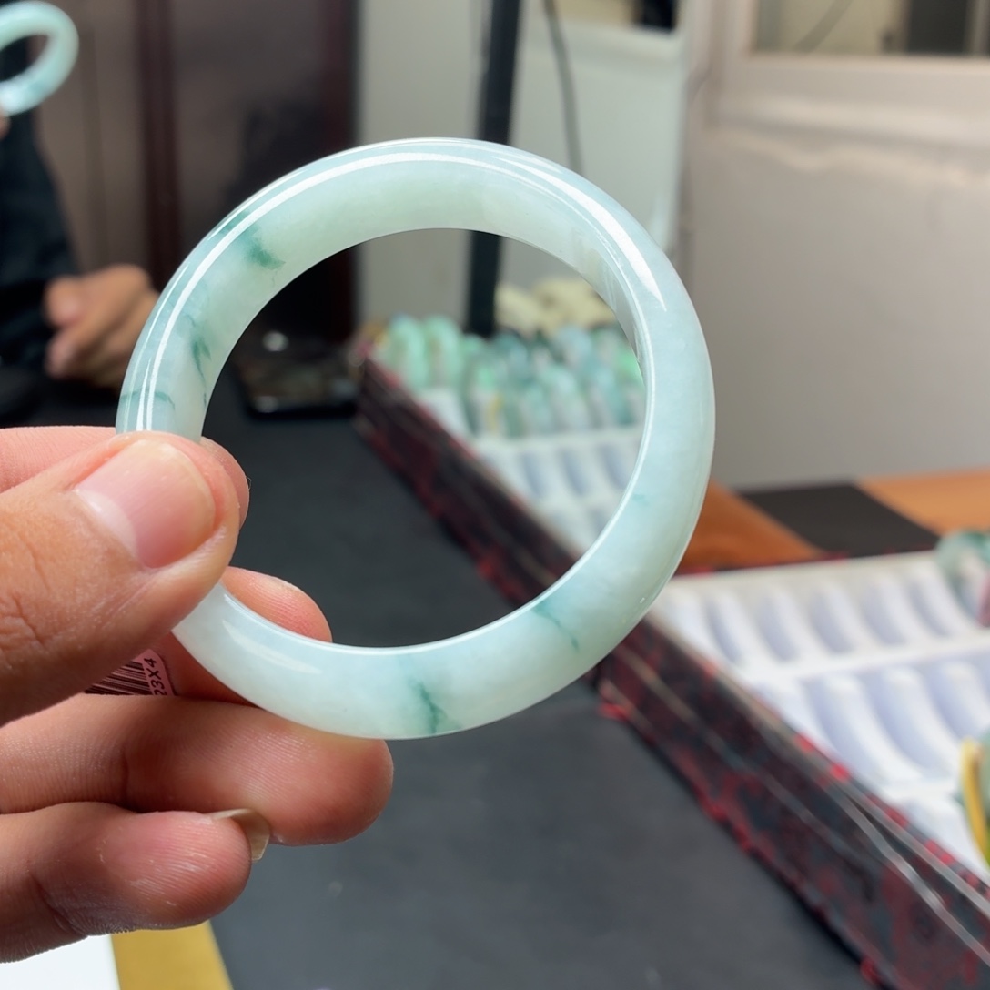 翡翠未镶嵌手镯翡翠2号