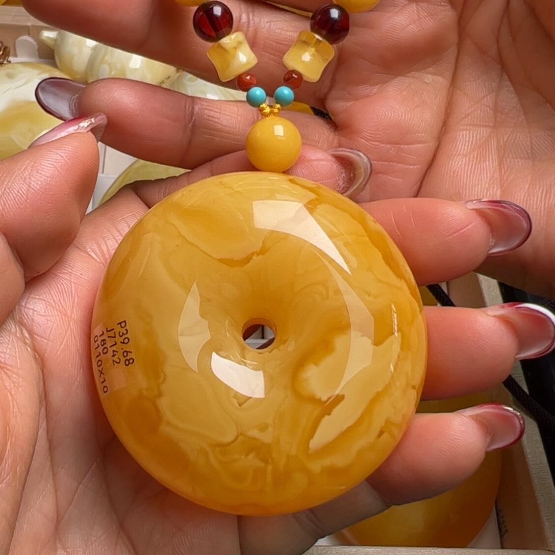 蜜蜡毛衣链未镶嵌