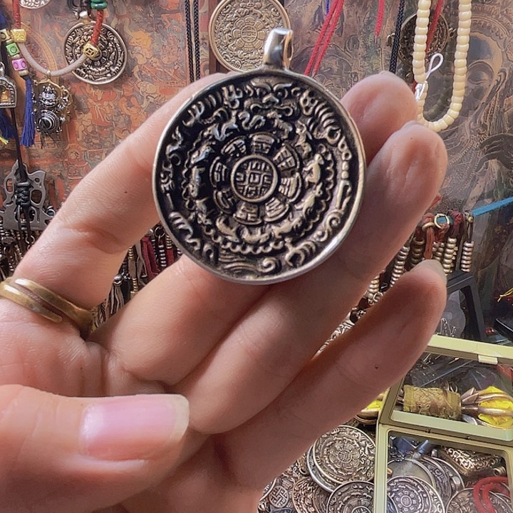 ?**丽老九宫八卦牌子，一个福利，现在已经