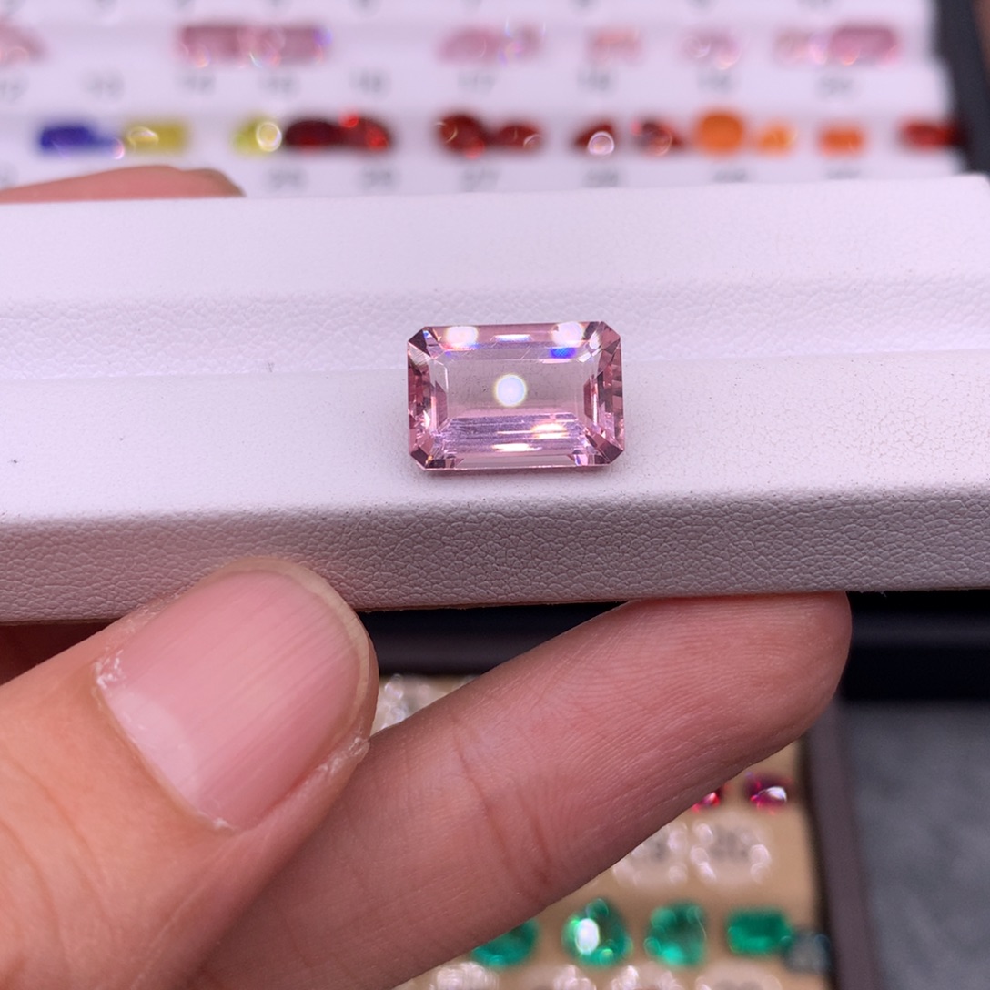 绿柱石（摩根石）裸石未镶嵌