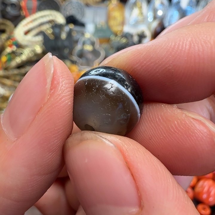 L****嘞藏传老物件一个漂亮