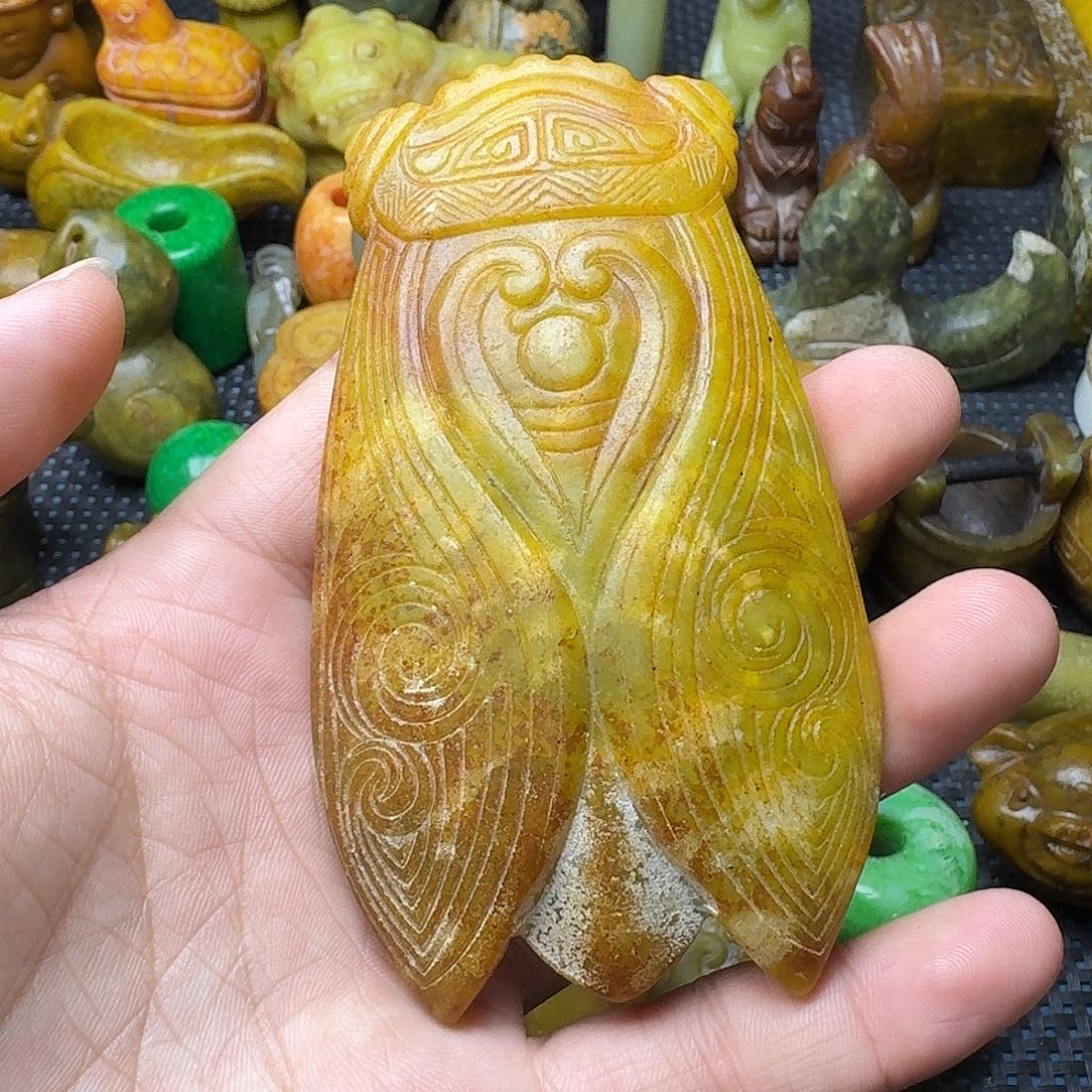 白玉菩提吊坠。。。