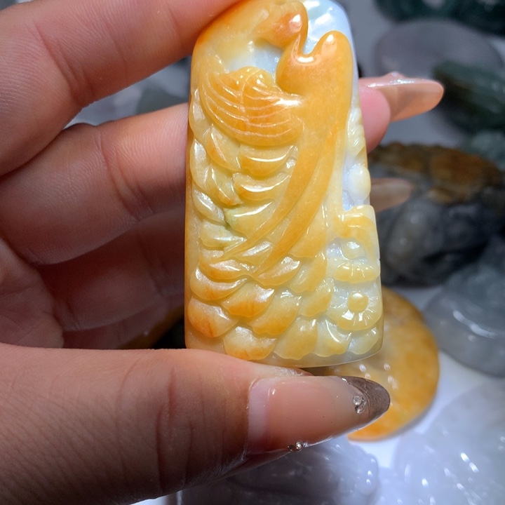 翡翠未镶嵌颈饰保真天然A货翡翠