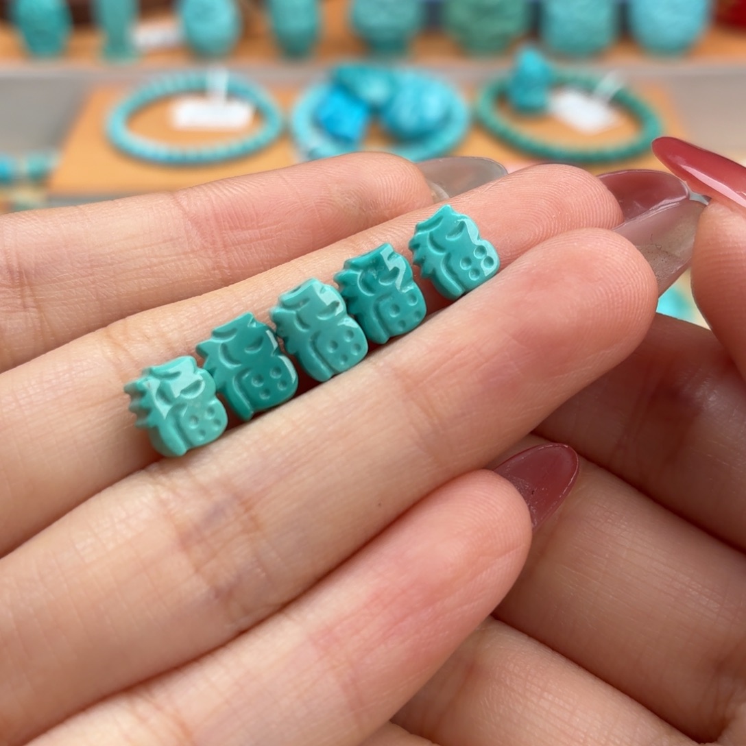 绿松石未镶嵌珠宝奇石五福临门