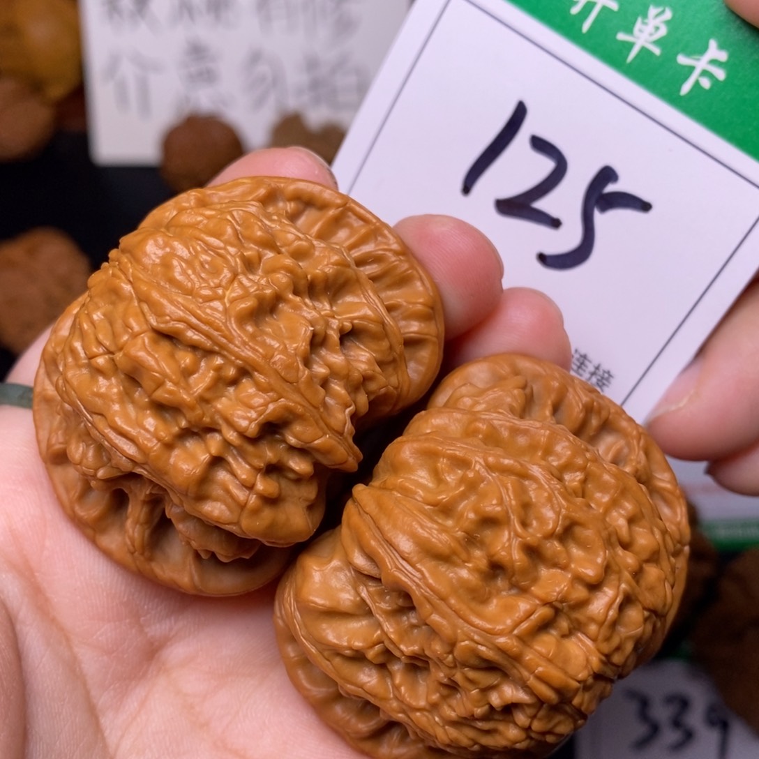 把件文玩核桃125闷尖白狮子头4.7