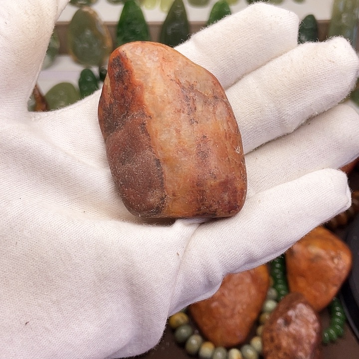 岫岩河磨玉（透闪石质玉）颈饰未镶嵌