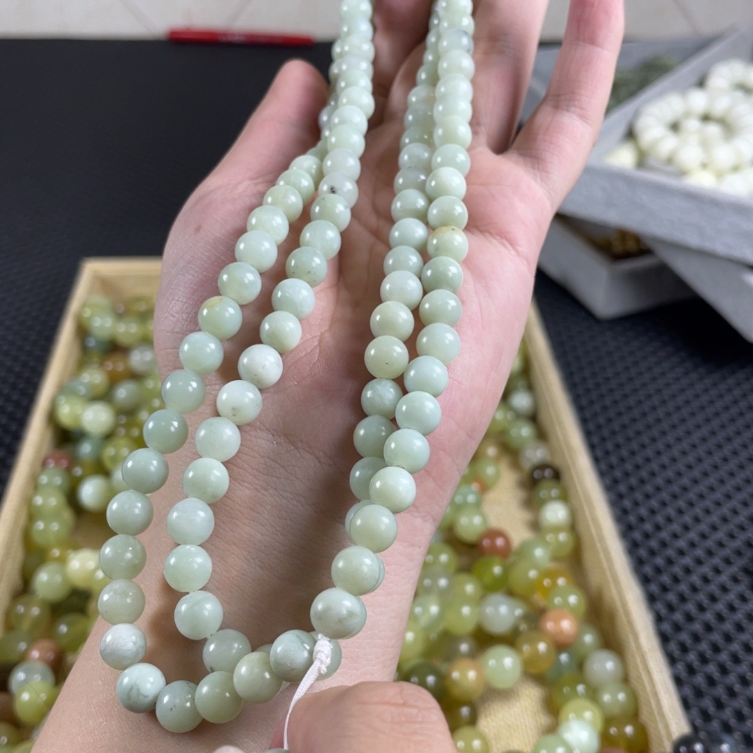 蛇纹石玉未镶嵌手链