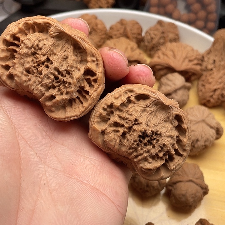 爱***人把件文玩核桃文玩核桃手把件
