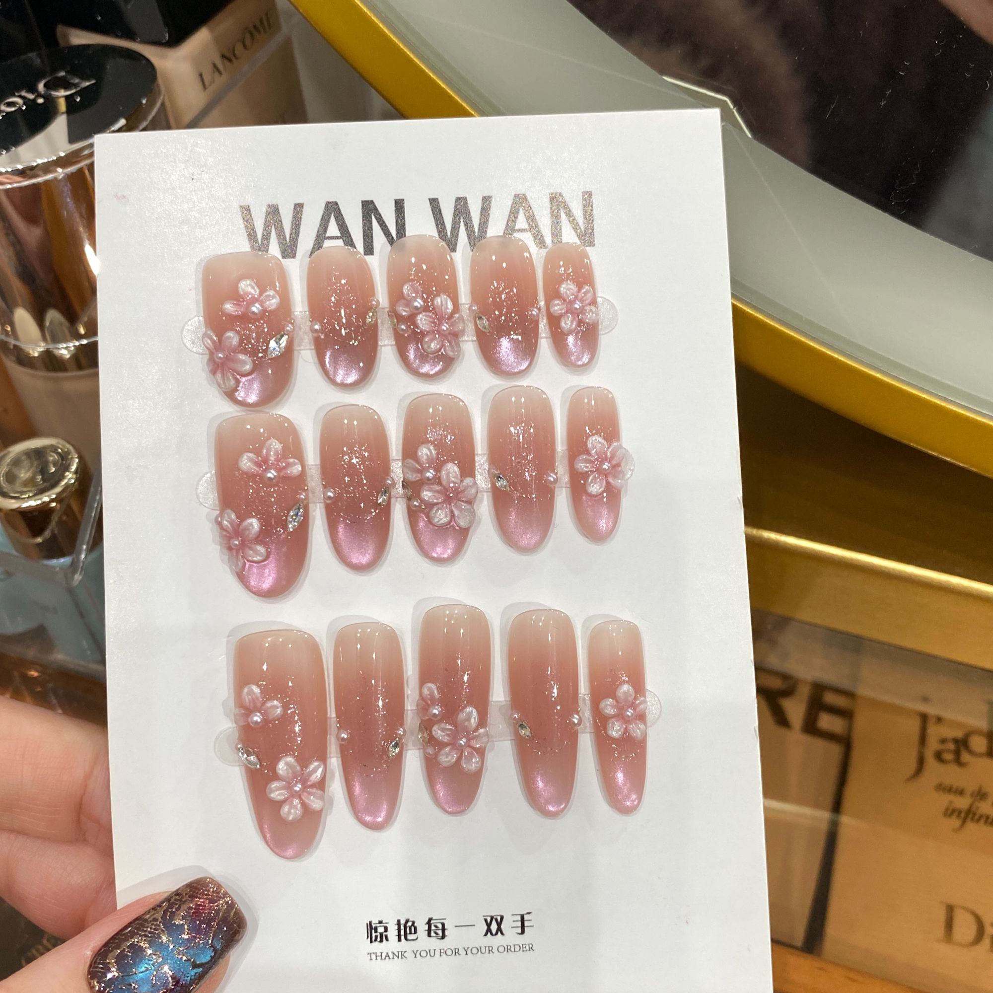 073 桃枝幺幺 纯手工穿戴甲