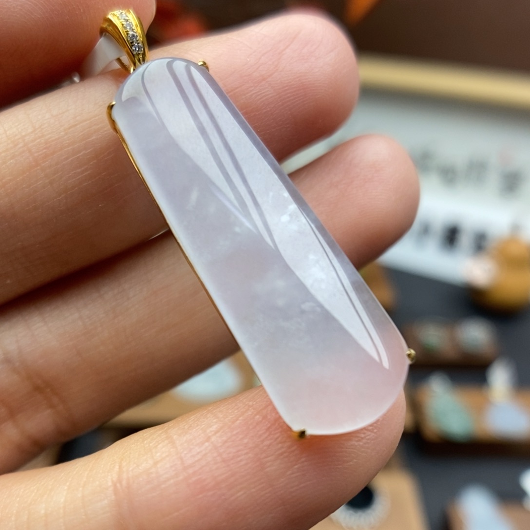 【闪购商品】颈饰18K金镶嵌翡翠39