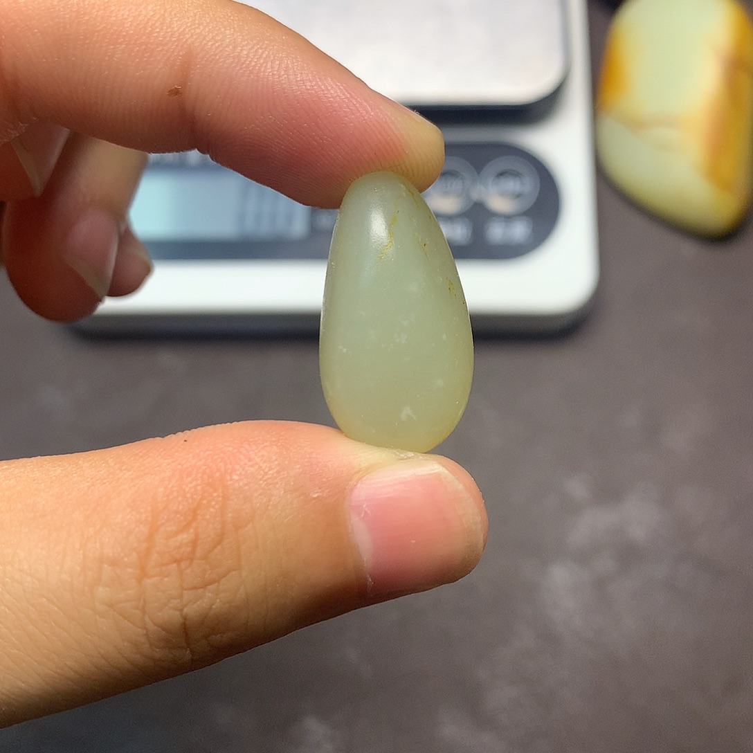 和田玉（糖玉）未镶嵌挂件