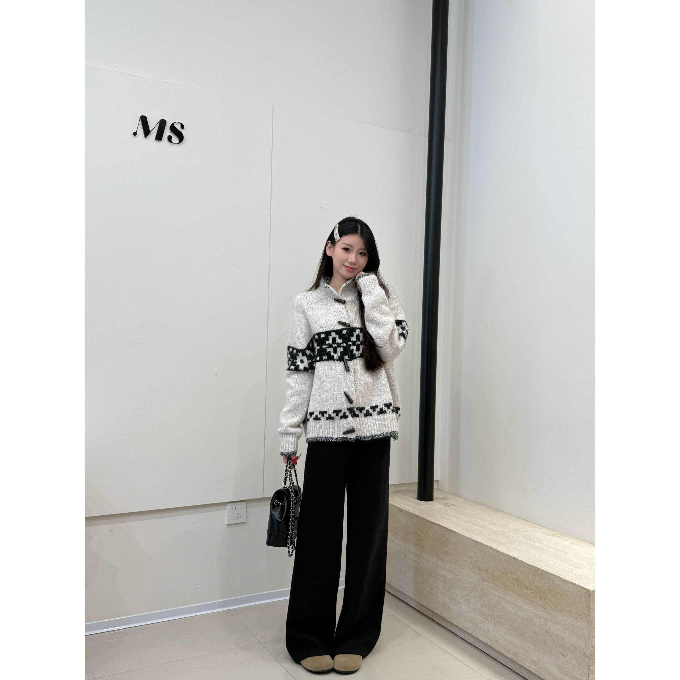 韩系牛角扣费尔岛厚实毛衣复古外套2025冬新款