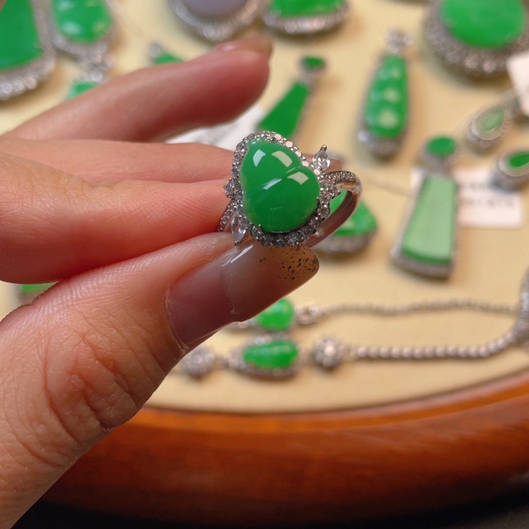 翡翠吊坠(不含链)银S925镶嵌戒指