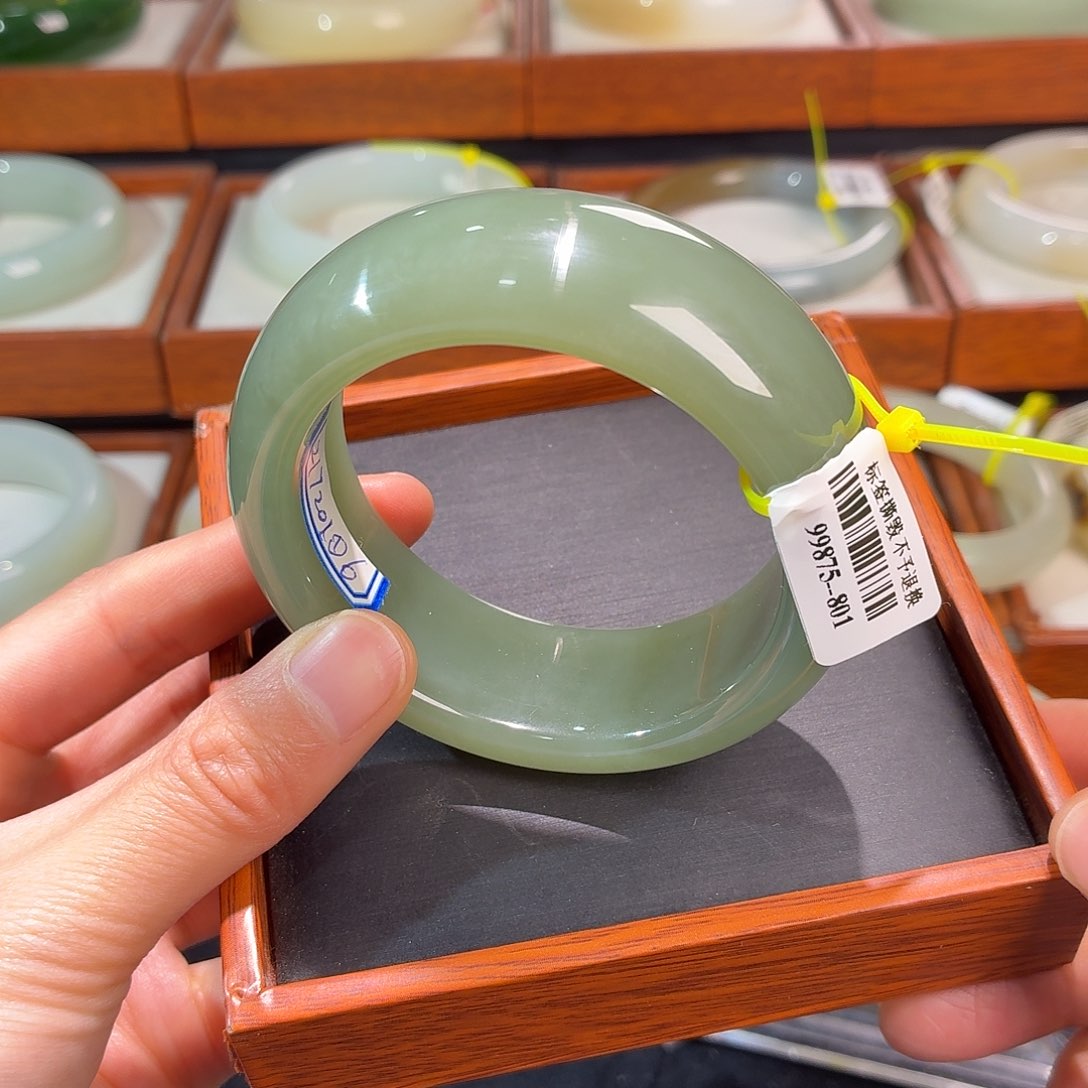 和田玉手镯未镶嵌5455