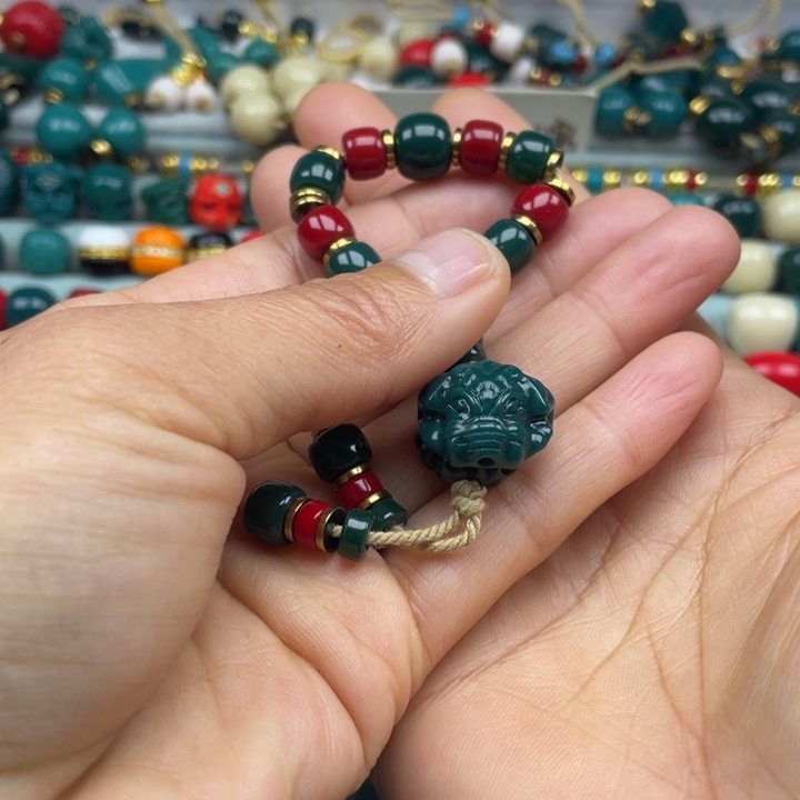 颈饰琉璃雪巴琉璃配饰珠