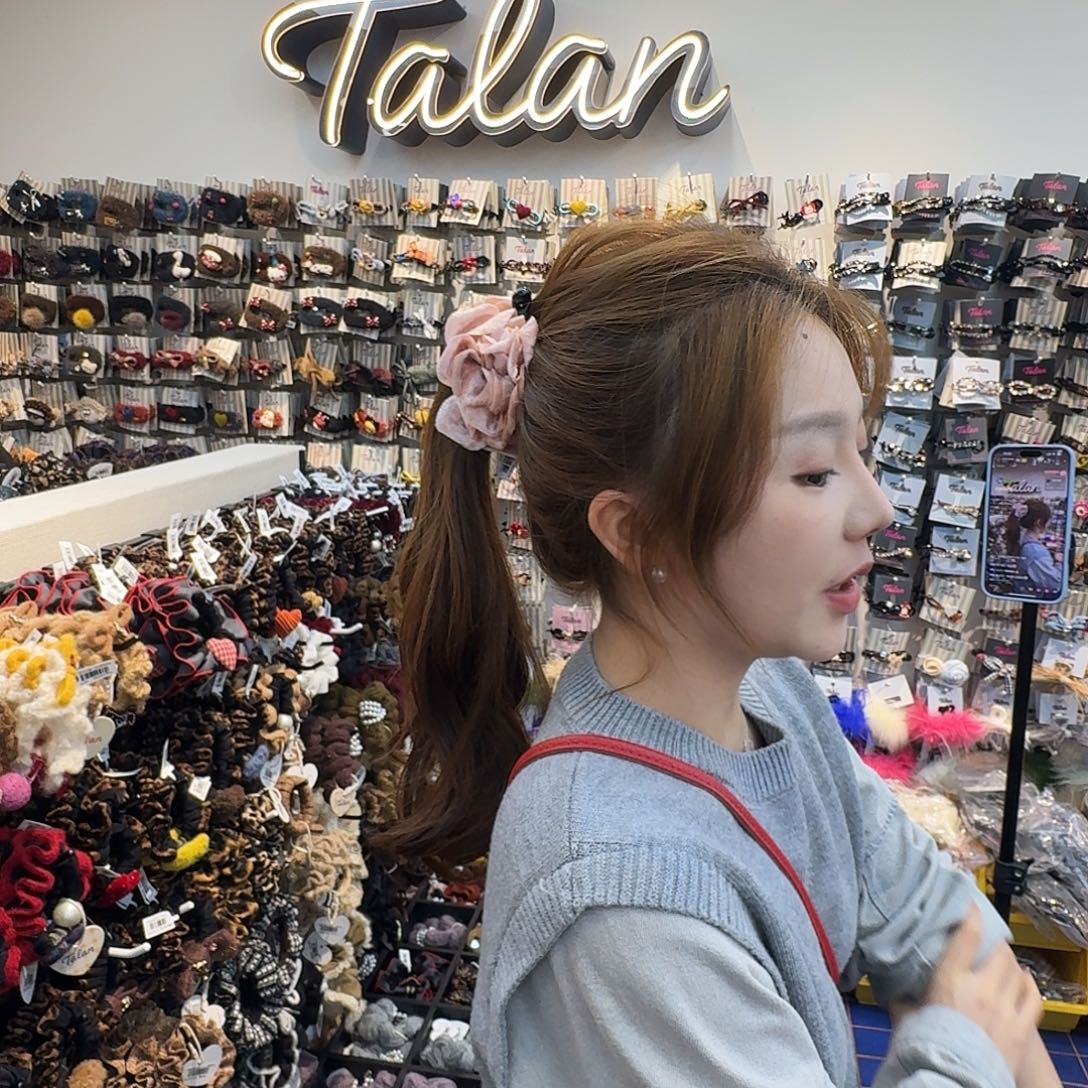 布艺非金属新款粉色花花香蕉夹