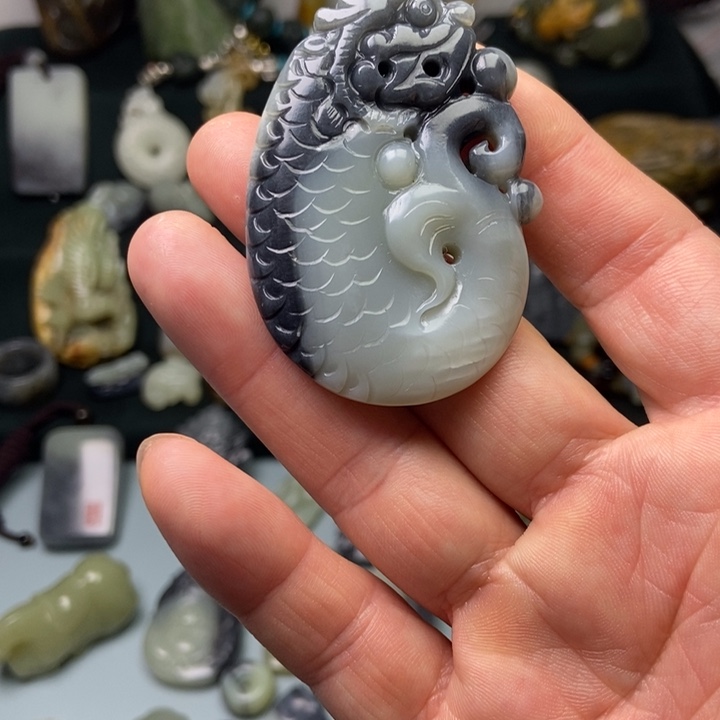 和田玉（糖玉）未镶嵌颈饰