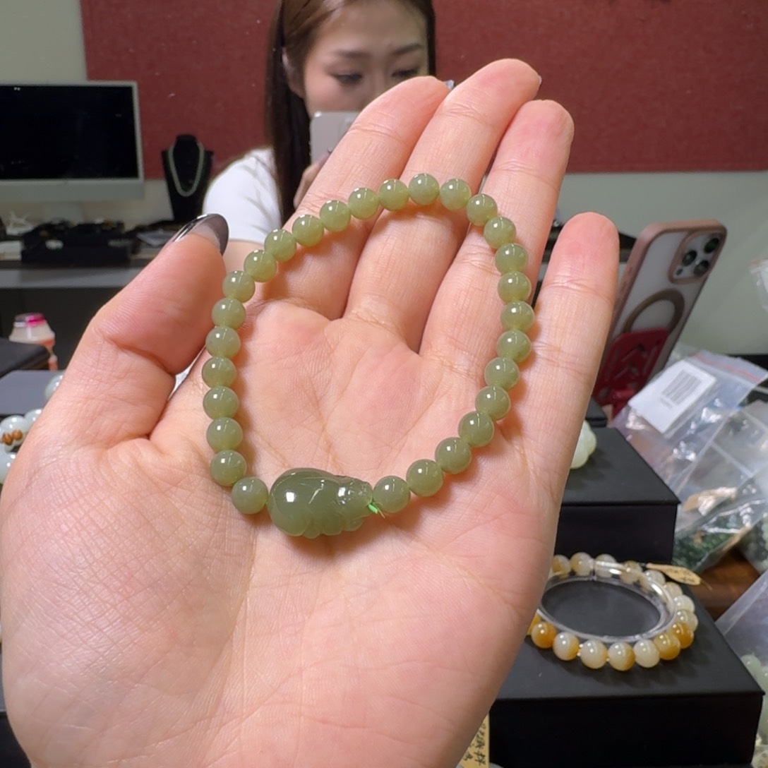 和田玉手链未镶嵌