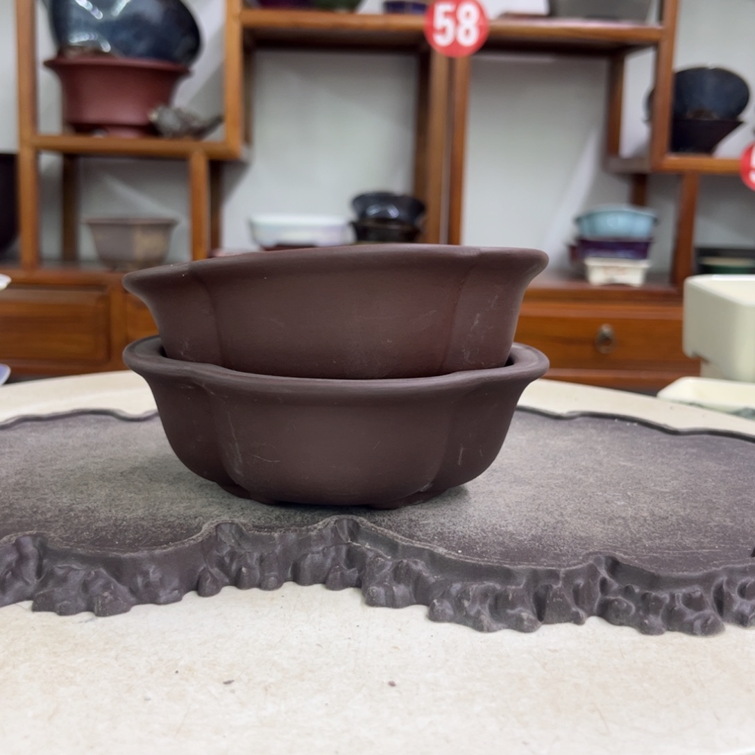 紫砂花盆瑕疵4.5-13/11–2。。。