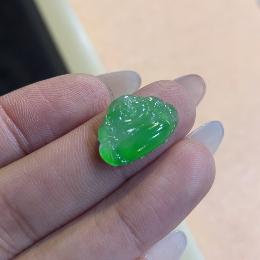 颈饰未镶嵌翡翠佛