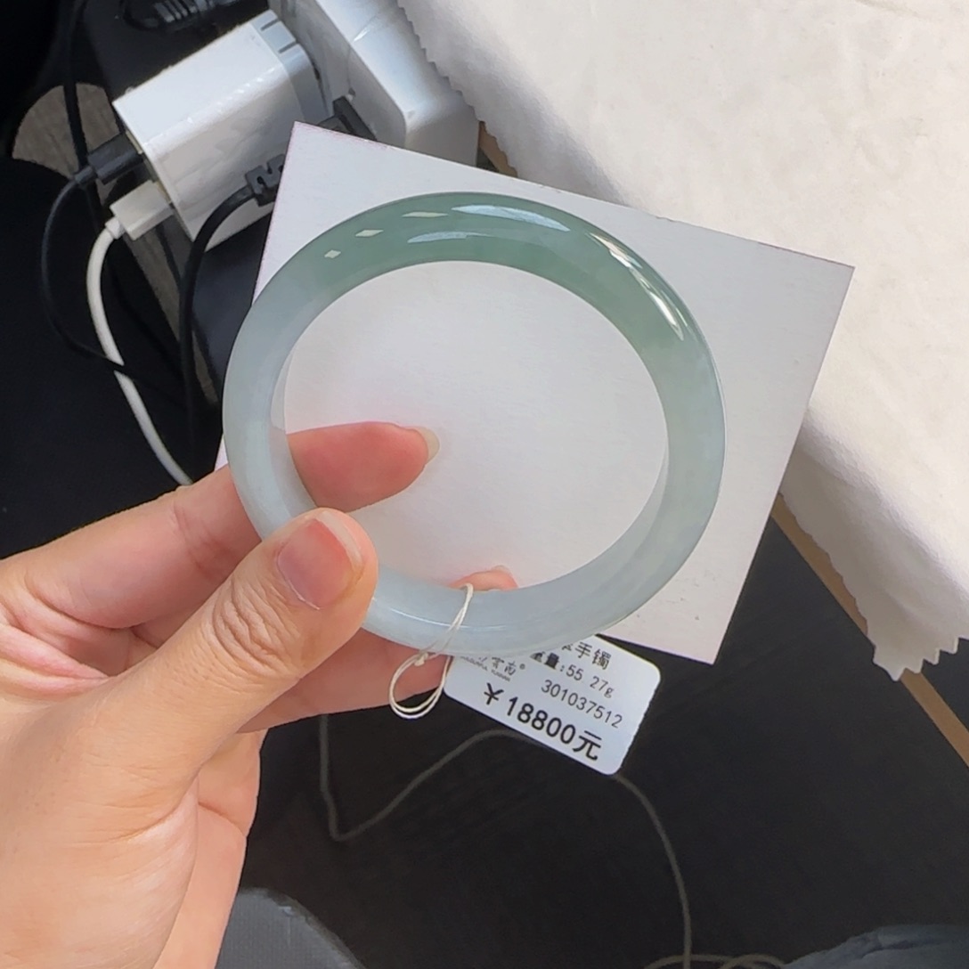 翡翠手镯未镶嵌58圈正冰半山水