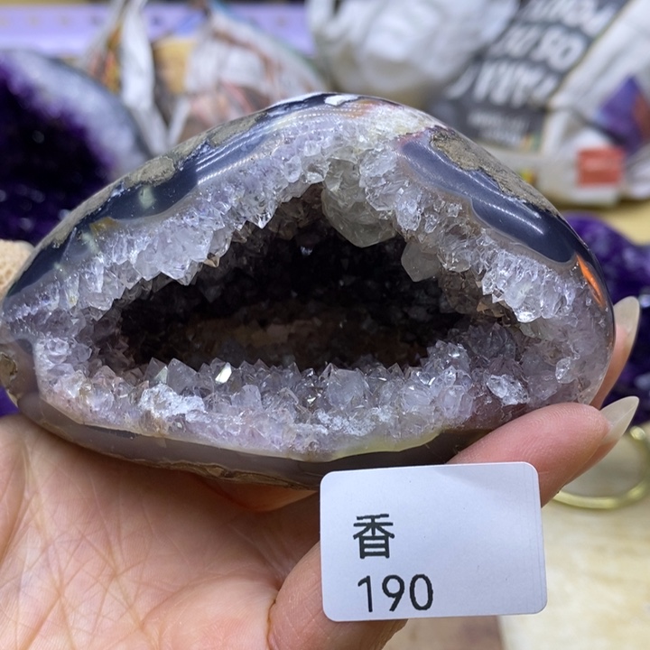 水晶大型摆件（非配饰）未镶嵌