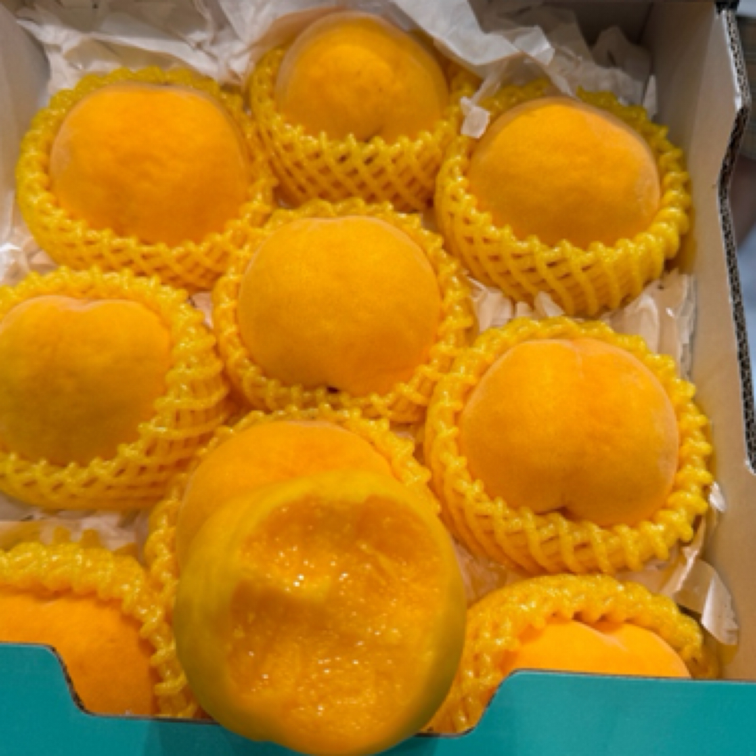 产地直发的蒙阴蜜桃一箱宁夏回族自治区