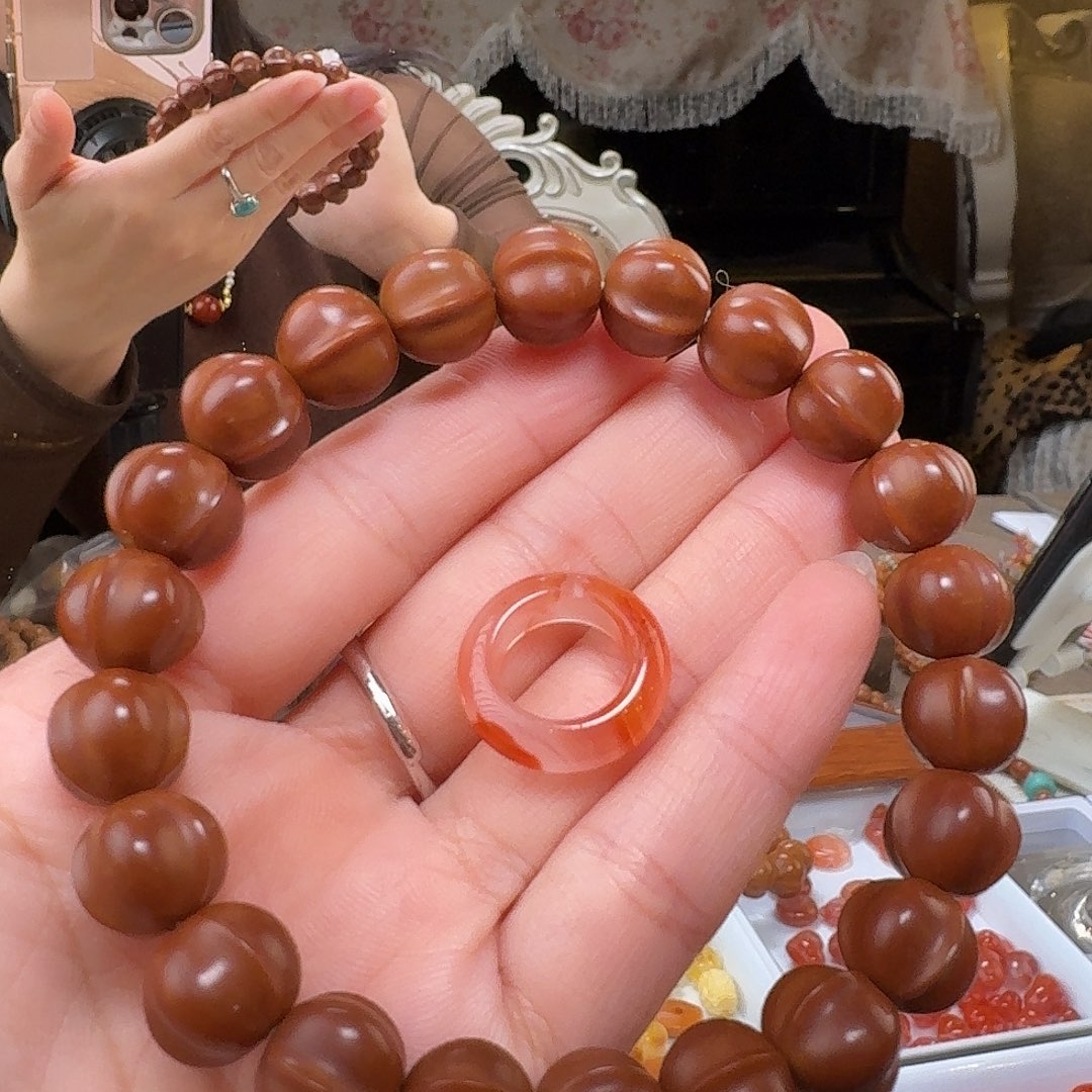 猴头核桃手串猴头