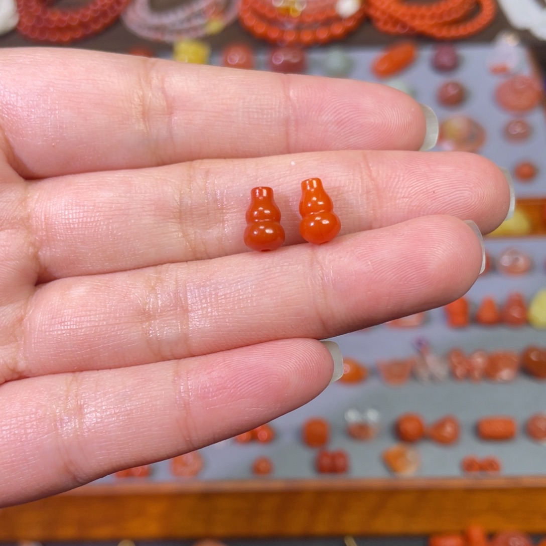 路****南红玛瑙未镶嵌葫芦一对