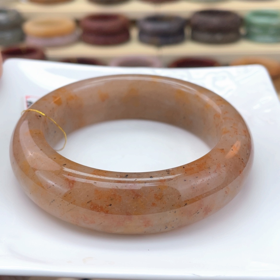 【闪购商品】石英质玉手镯未镶嵌