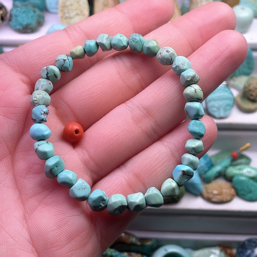 南红玛瑙颈饰未镶嵌